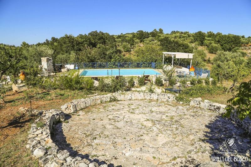 Trulli Del Bosco Bed & Breakfast อัลเบโรเบลโล ภายนอก รูปภาพ