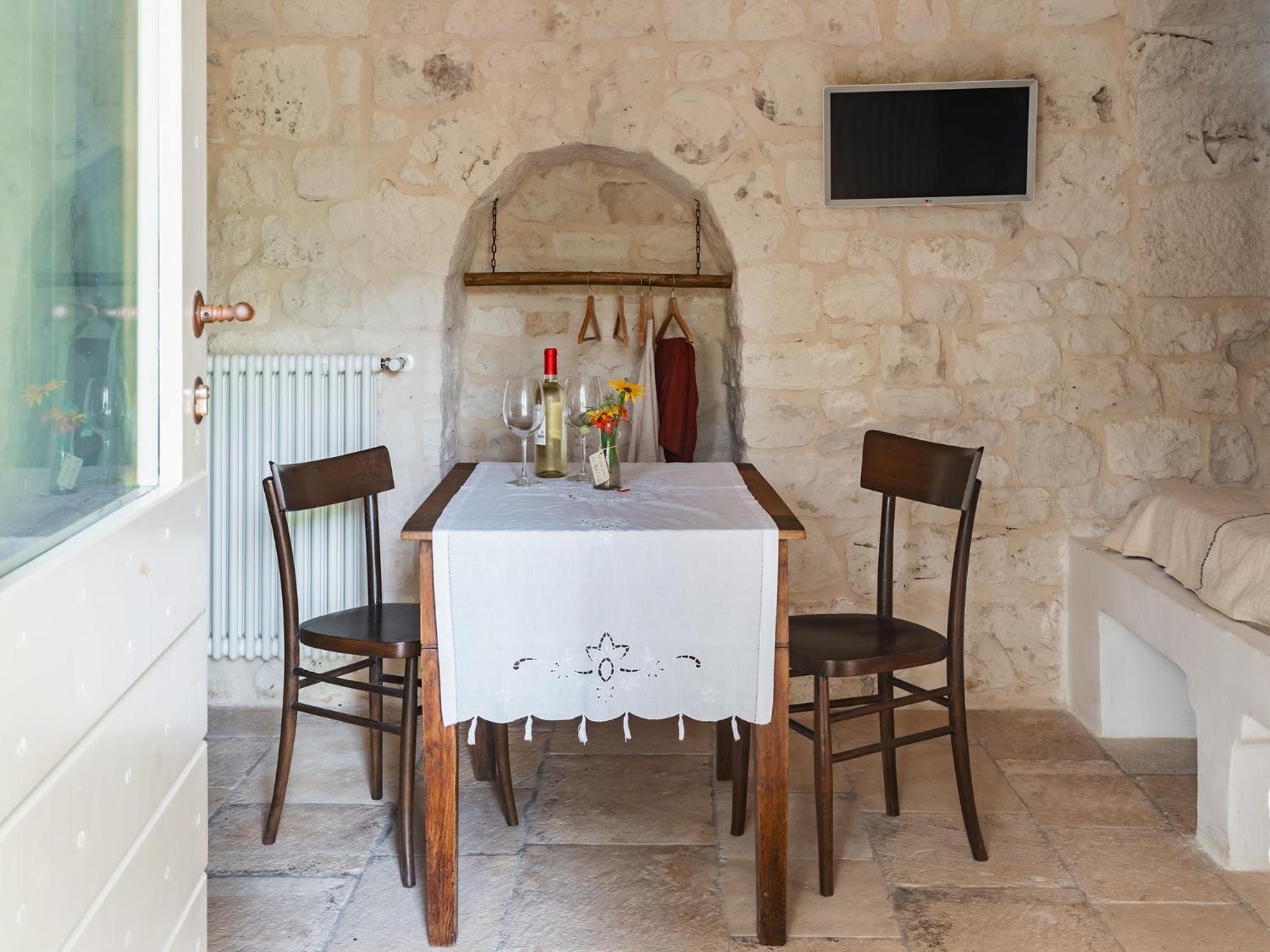 Trulli Del Bosco Bed & Breakfast อัลเบโรเบลโล ภายนอก รูปภาพ