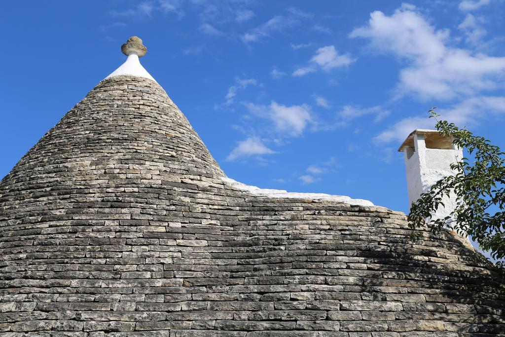 Trulli Del Bosco Bed & Breakfast อัลเบโรเบลโล ภายนอก รูปภาพ